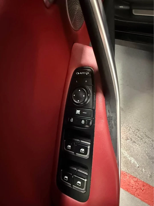 2020 Kia Stinger - Image 16 of 16
