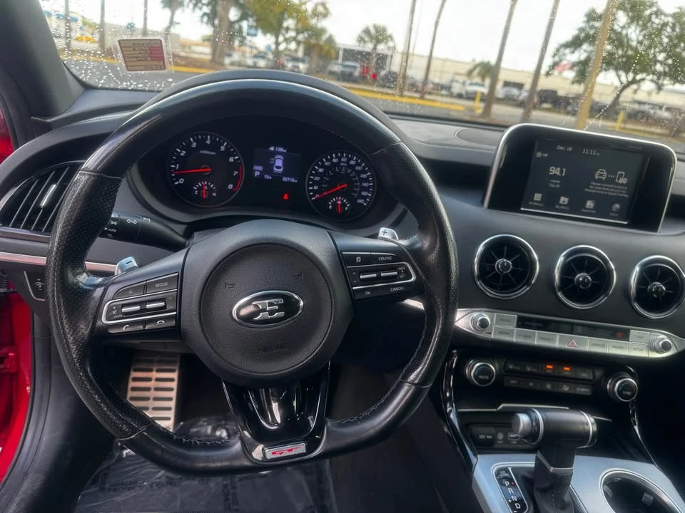 2020 Kia Stinger GT - Image 11 of 12