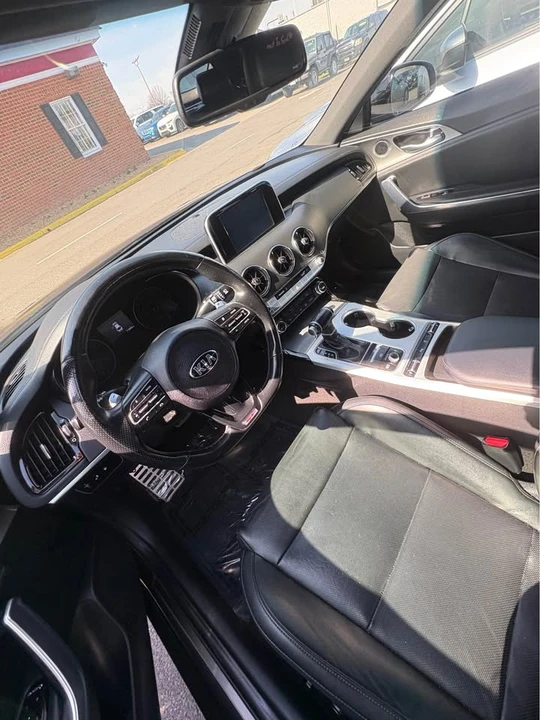 2020 Kia Stinger GT - Image 5 of 7