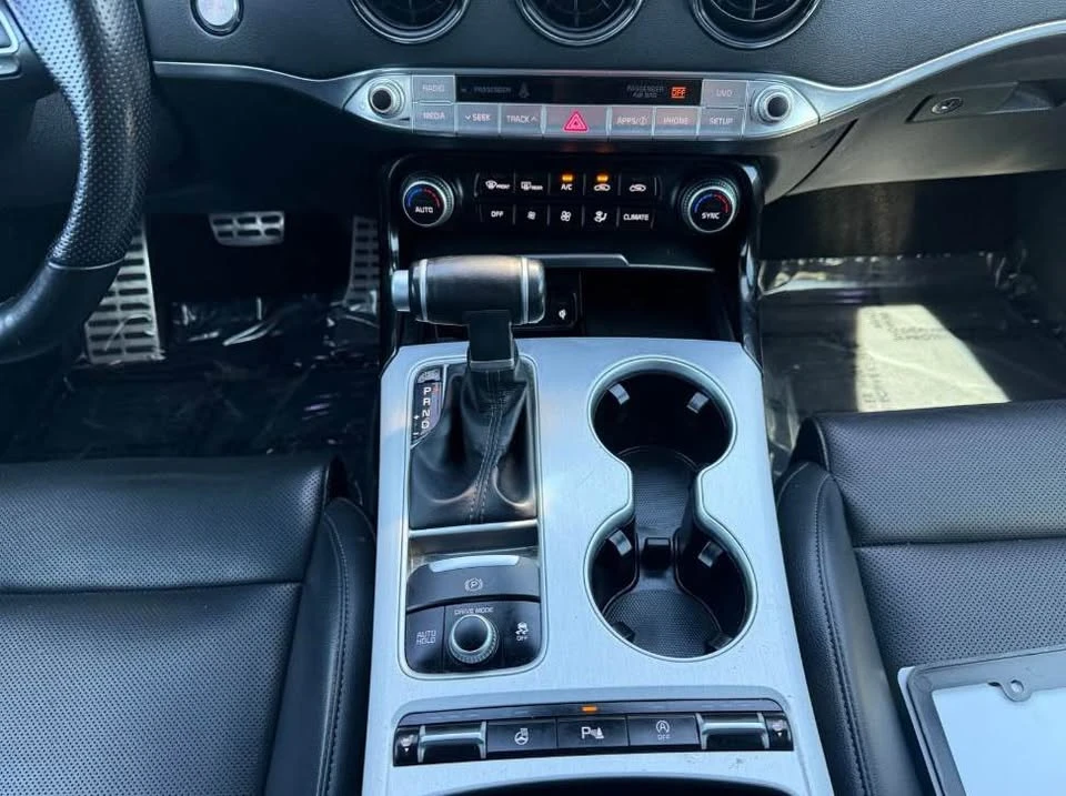 2020 Kia Stinger GT - Image 14 of 20