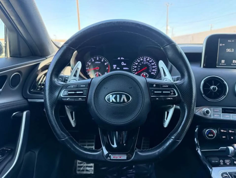 2020 Kia Stinger GT - Image 11 of 20