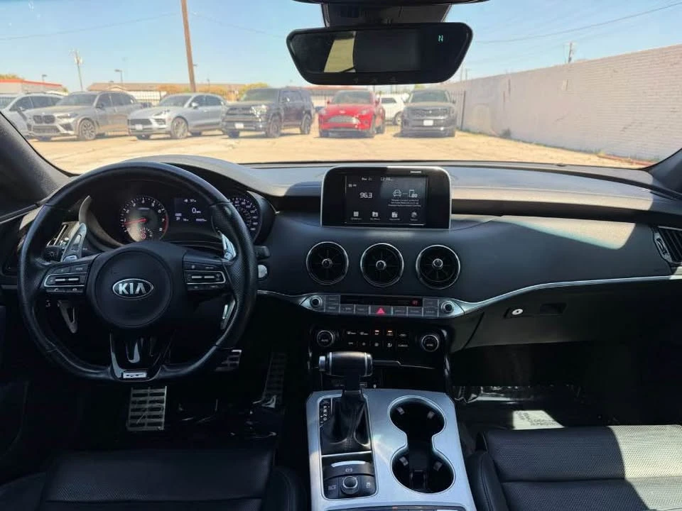 2020 Kia Stinger GT - Image 10 of 20