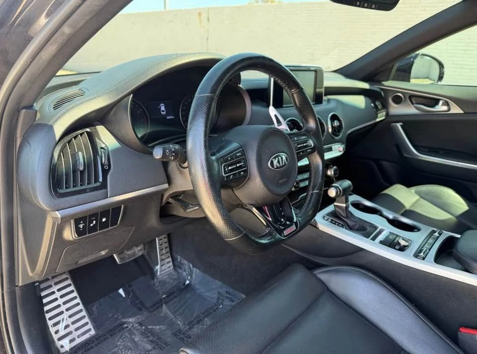 2020 Kia Stinger GT - Image 15 of 20