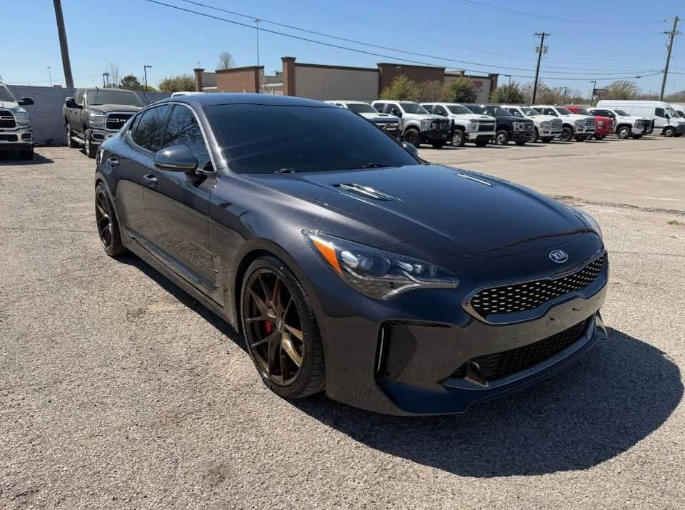 2020 Kia Stinger GT - Image 8 of 20