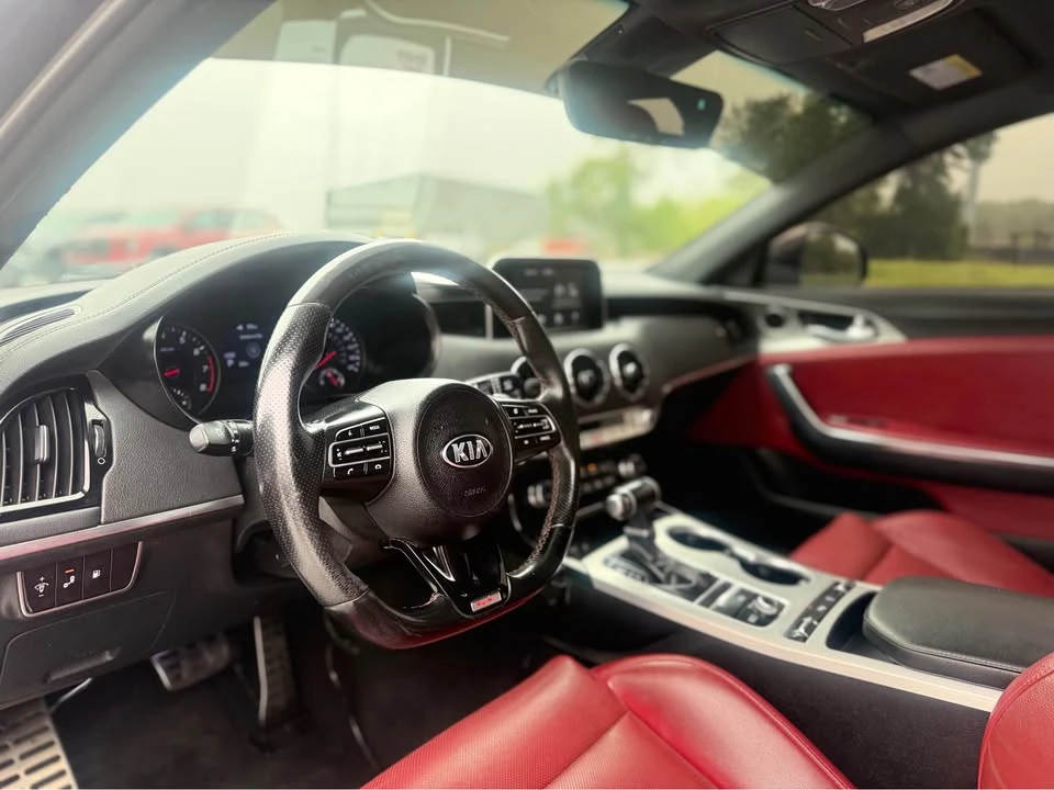 2020 Kia Stinger GT - Image 6 of 10
