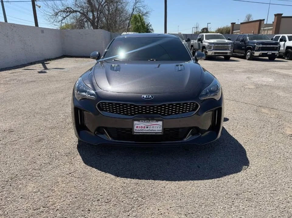 2020 Kia Stinger GT - Image 9 of 20