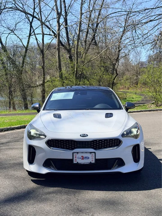 2020 Kia Stinger GT - Image 2 of 8