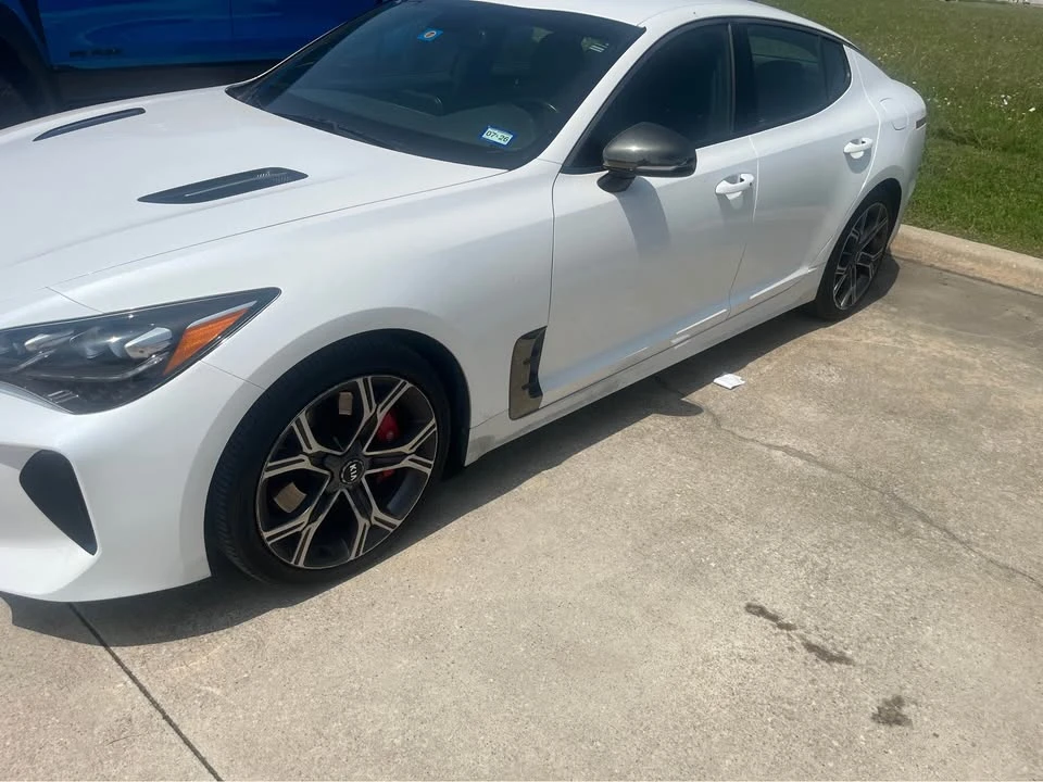2020 Kia Stinger GT - Image 2 of 8
