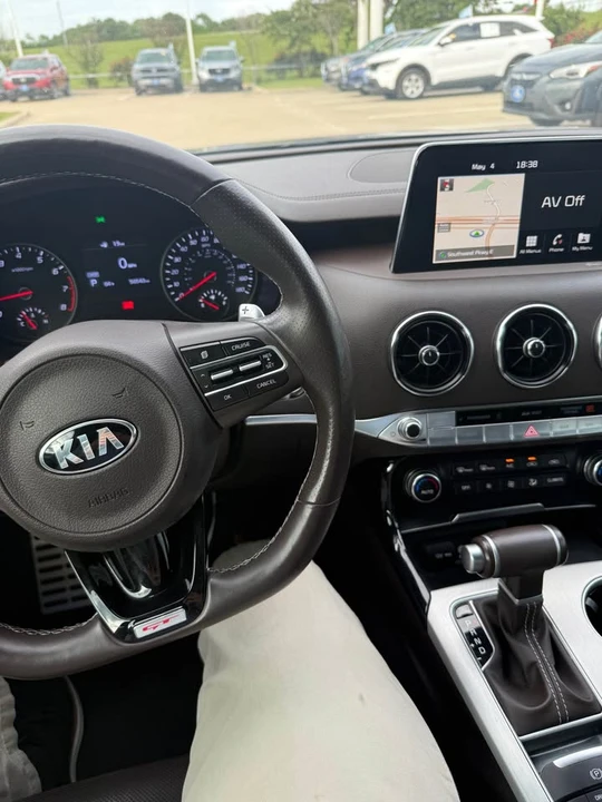 2020 Kia Stinger GT - Image 10 of 11