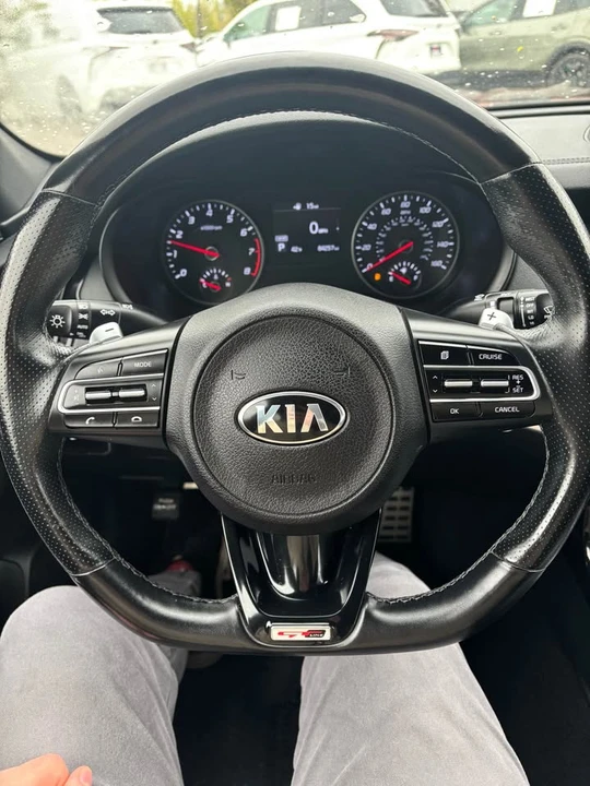 2020 Kia Stinger - Image 10 of 18