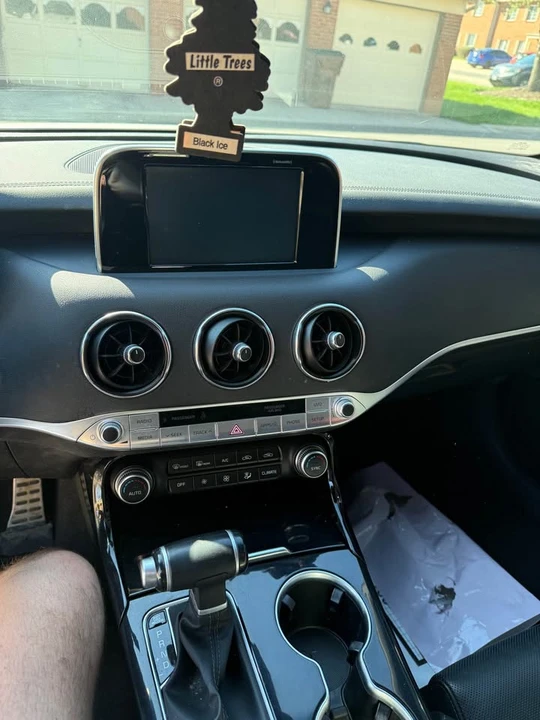 2020 Kia Stinger - Image 10 of 10