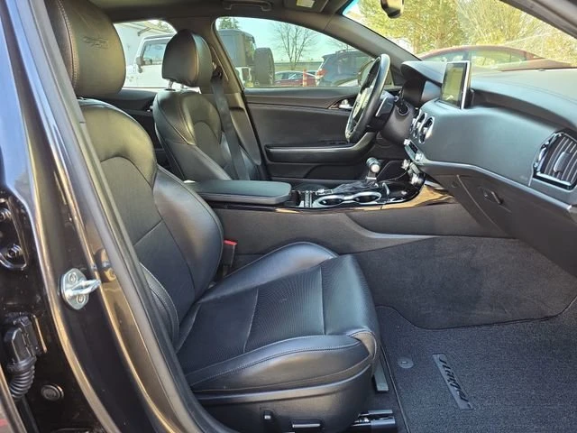 2020 Kia Stinger - Image 11 of 20