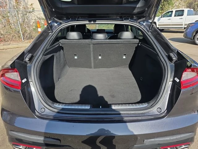 2020 Kia Stinger - Image 14 of 20