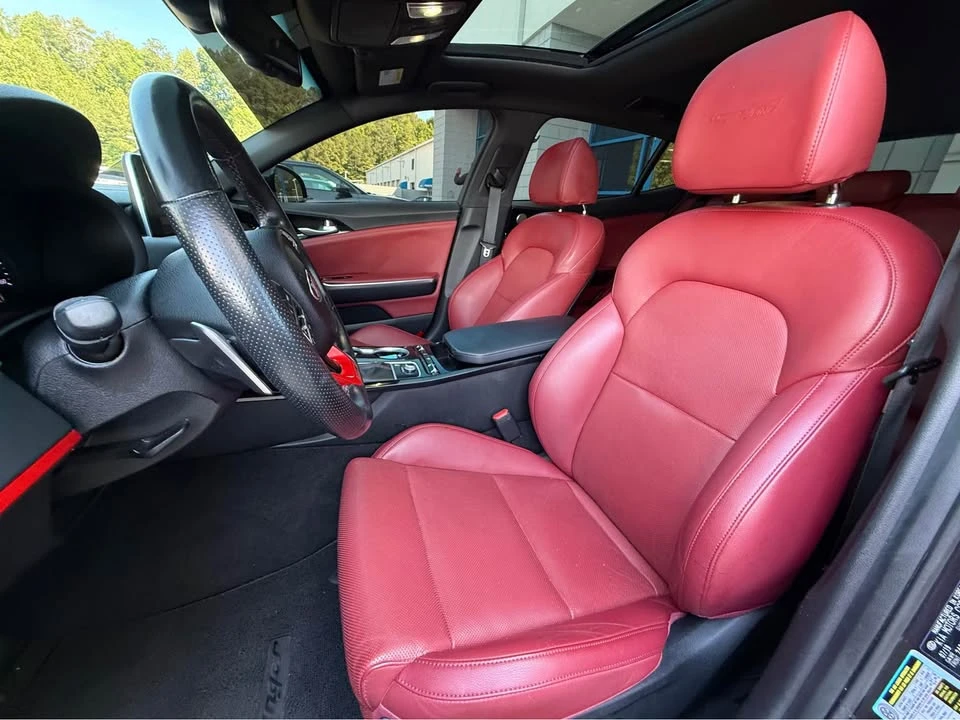 2020 Kia Stinger - Image 7 of 13