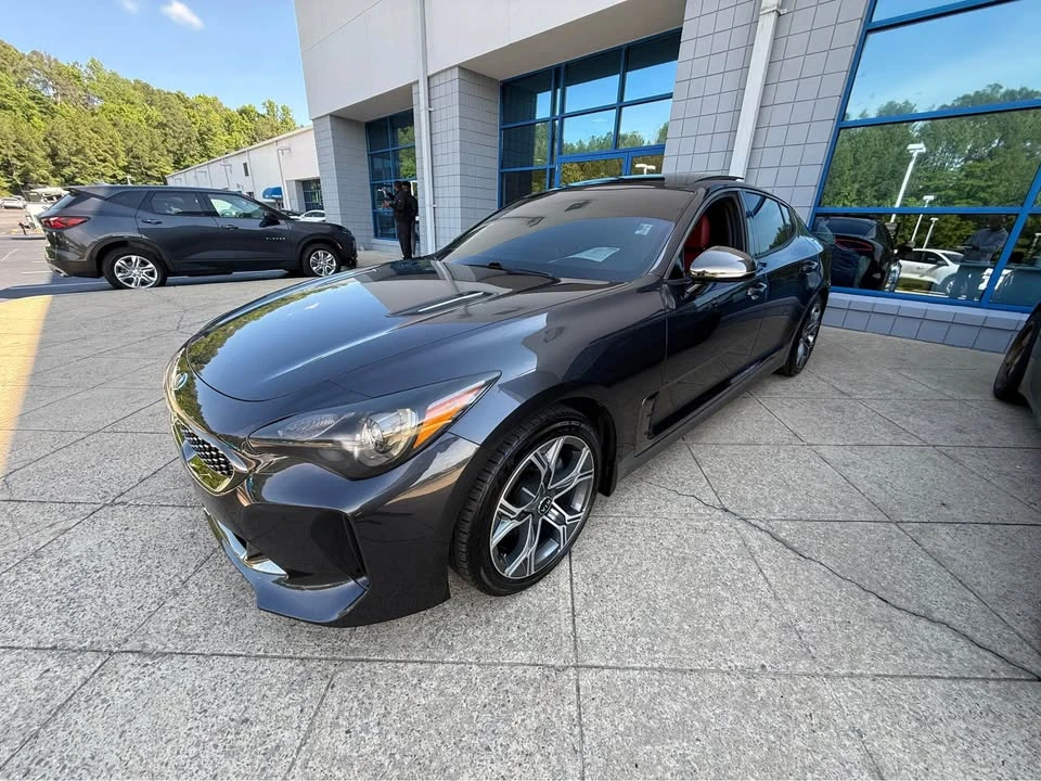 2020 Kia Stinger - Image 5 of 13