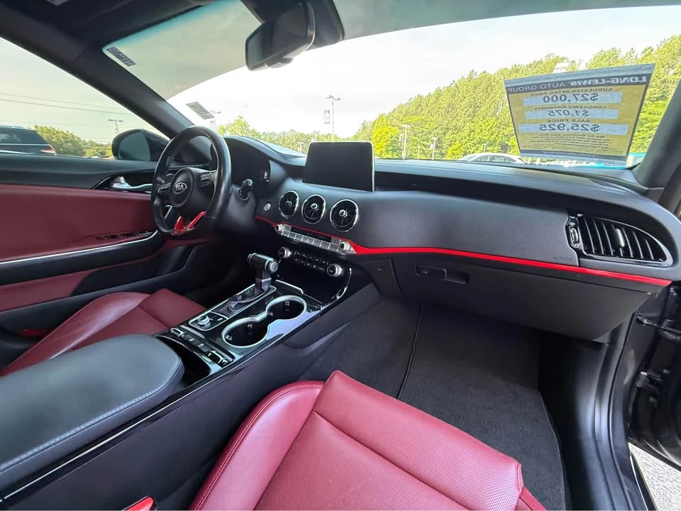 2020 Kia Stinger - Image 10 of 13