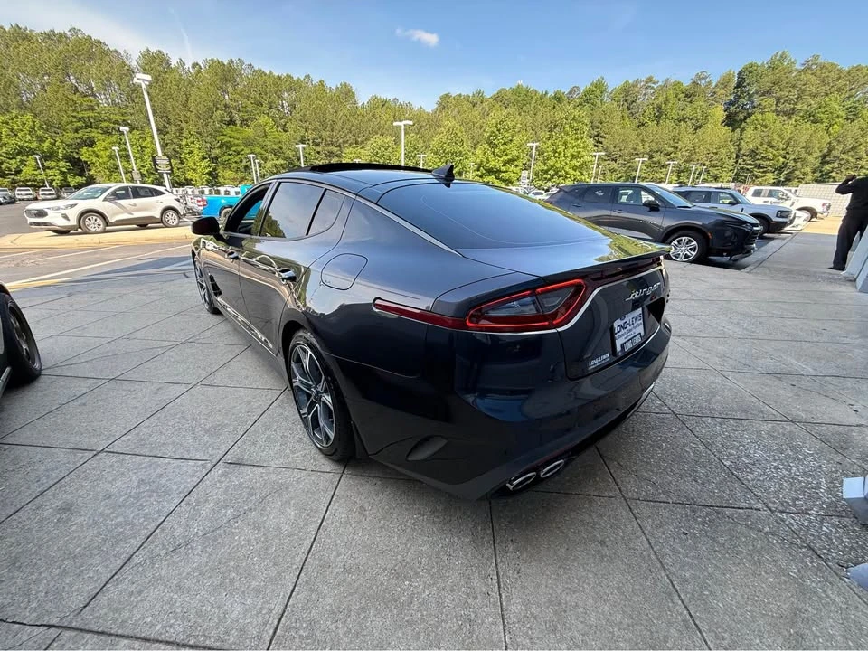 2020 Kia Stinger - Image 4 of 13