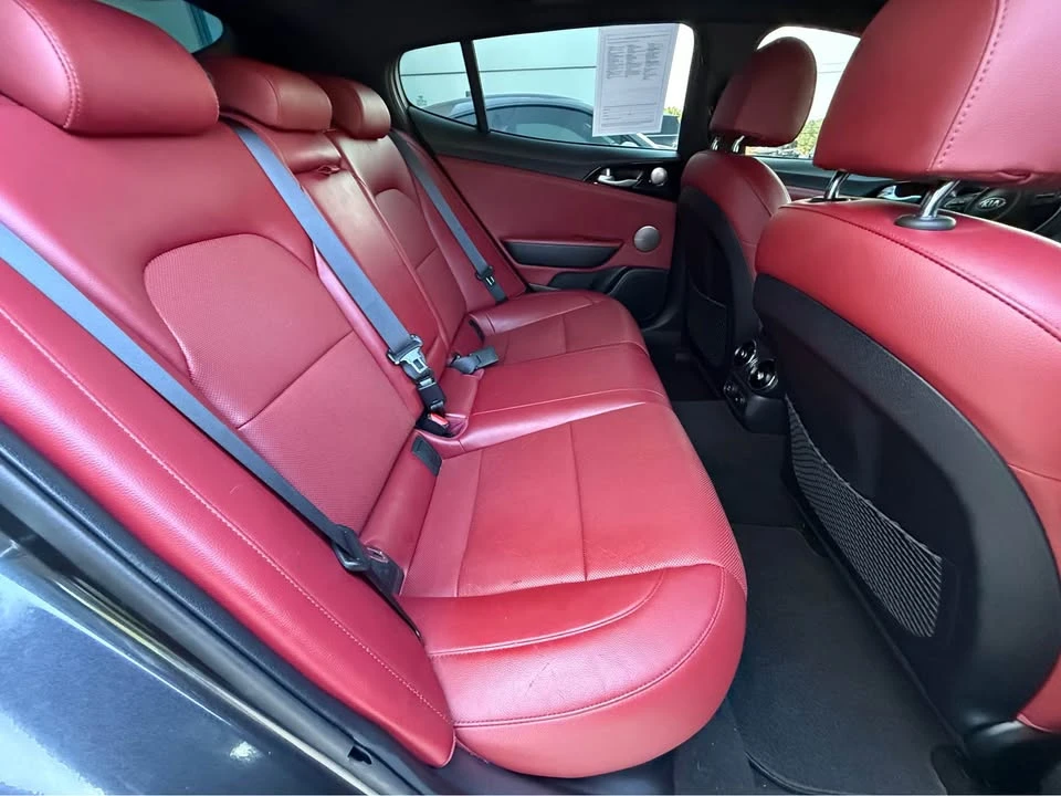 2020 Kia Stinger - Image 13 of 13