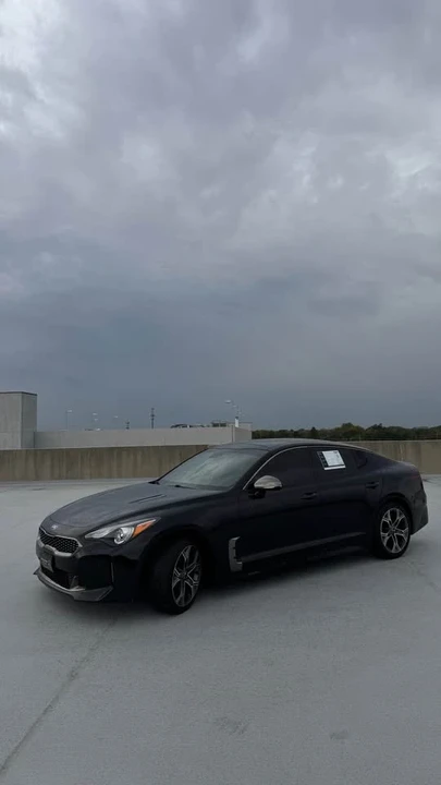 2020 Kia Stinger - Image 3 of 15
