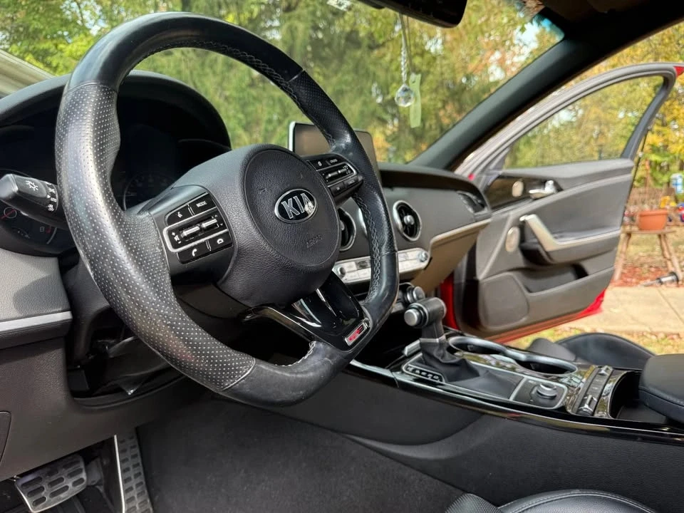 2020 Kia Stinger - Image 4 of 5