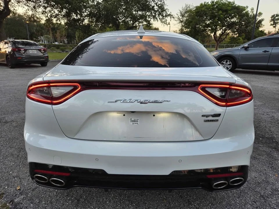 2020 Kia Stinger - Image 4 of 11