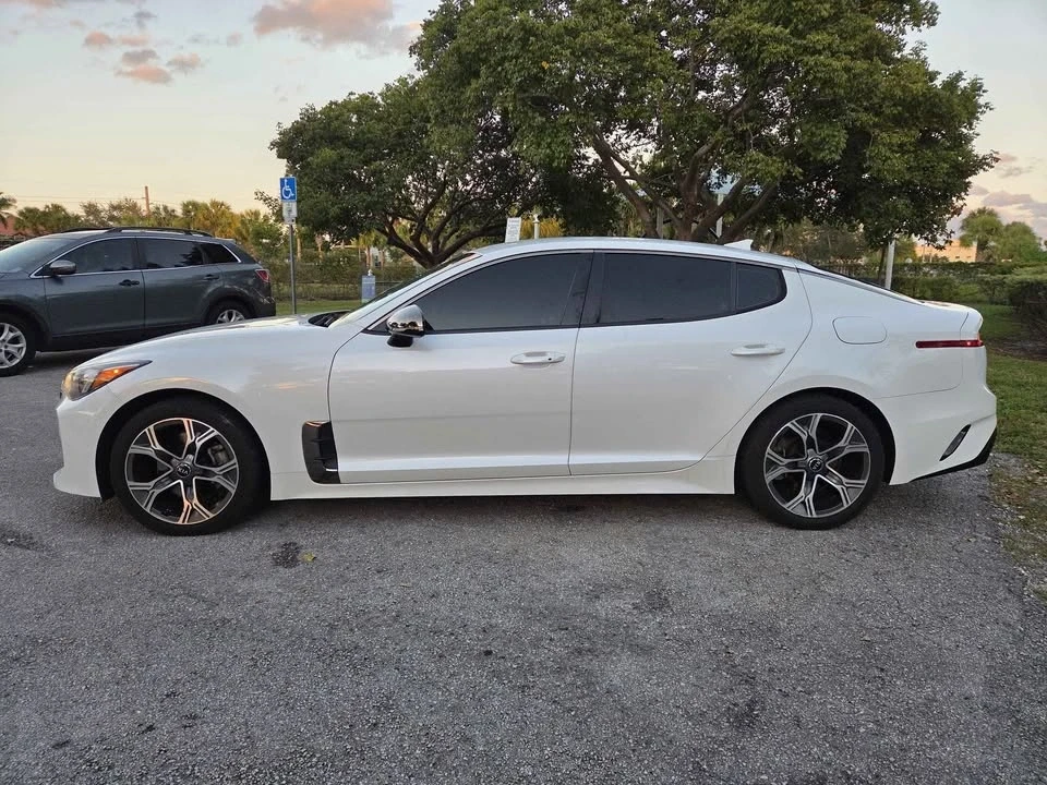 2020 Kia Stinger - Image 6 of 11