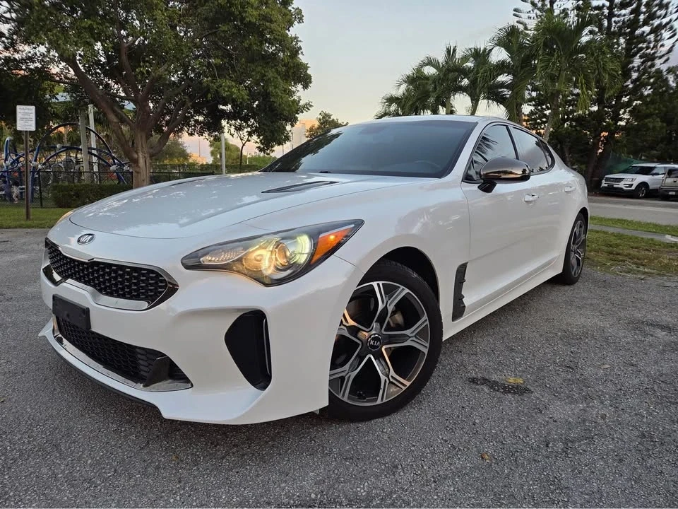 2020 Kia Stinger - Image 3 of 12