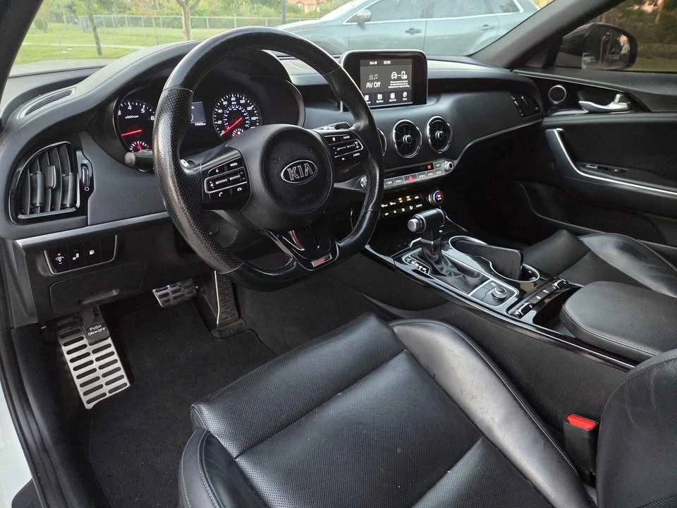 2020 Kia Stinger - Image 11 of 11