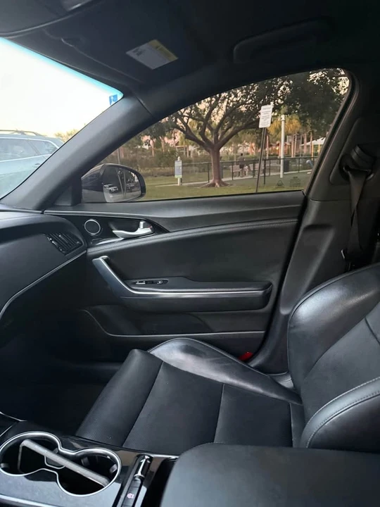 2020 Kia Stinger - Image 11 of 14