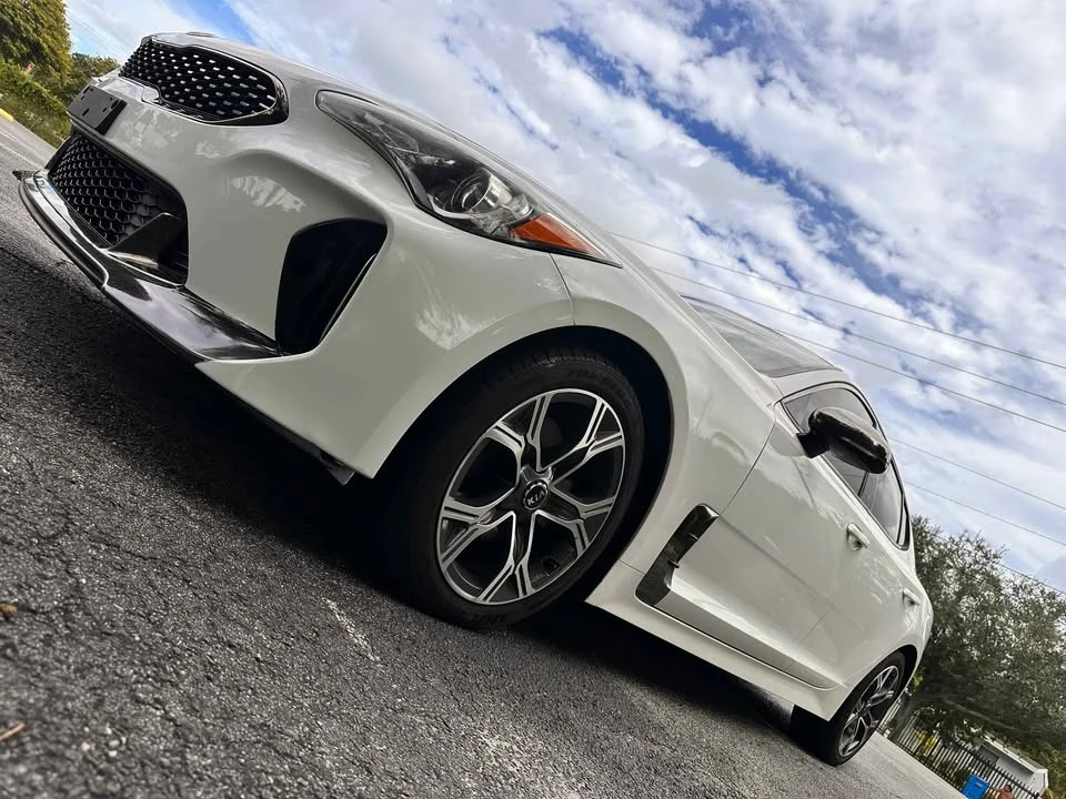 2020 Kia Stinger - Image 9 of 18