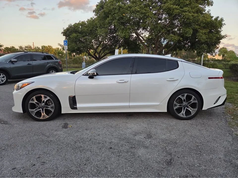 2020 Kia Stinger - Image 4 of 12