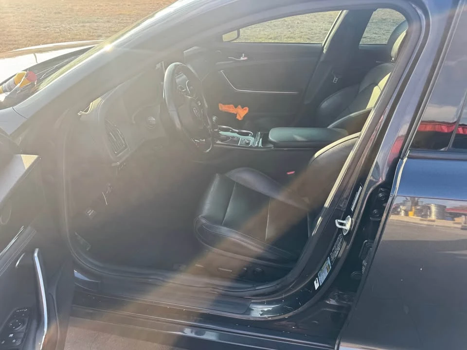 2020 Kia Stinger - Image 2 of 6