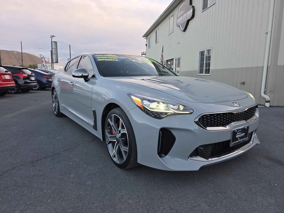 2020 Kia Stinger - Image 2 of 19
