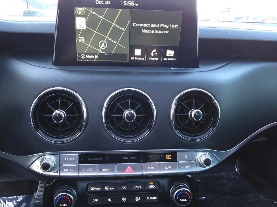 2020 Kia Stinger - Image 13 of 19