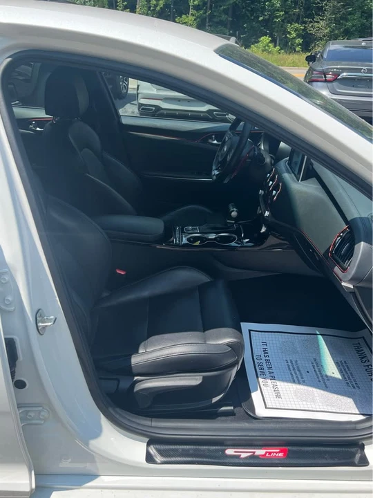 2020 Kia Stinger - Image 8 of 11