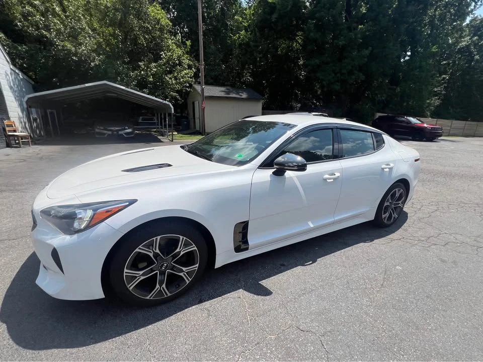 2020 Kia Stinger - Image 3 of 11