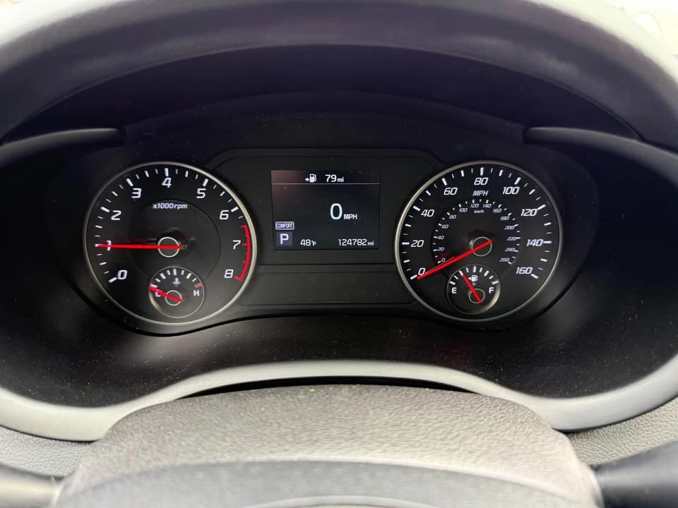 2020 Kia Stinger - Image 11 of 16