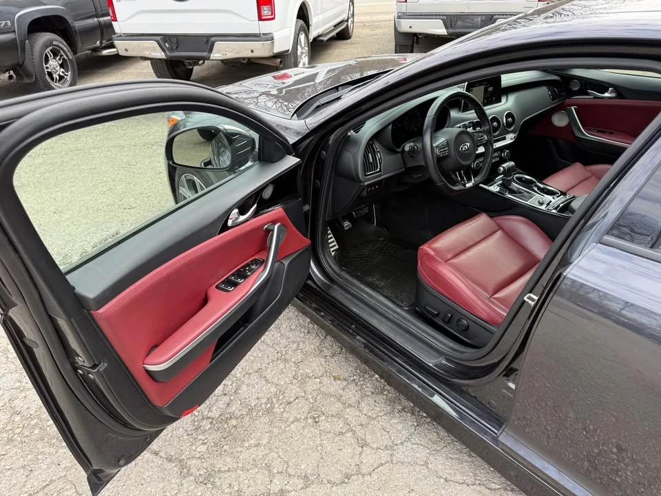 2020 Kia Stinger - Image 5 of 16