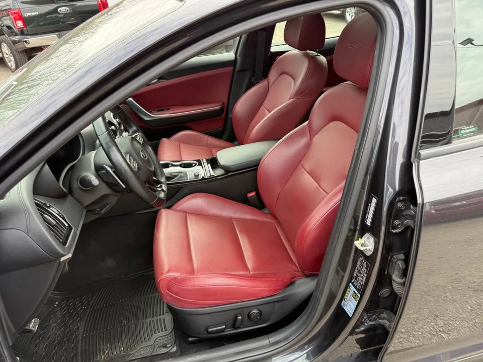 2020 Kia Stinger - Image 6 of 16