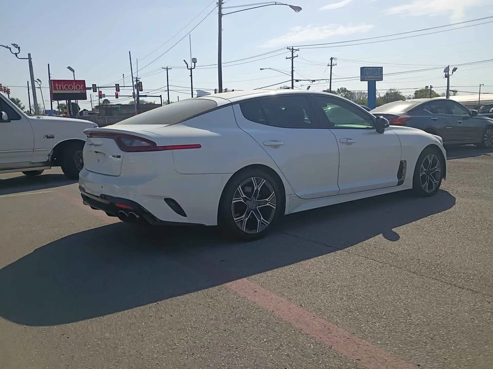 2020 Kia Stinger - Image 5 of 10