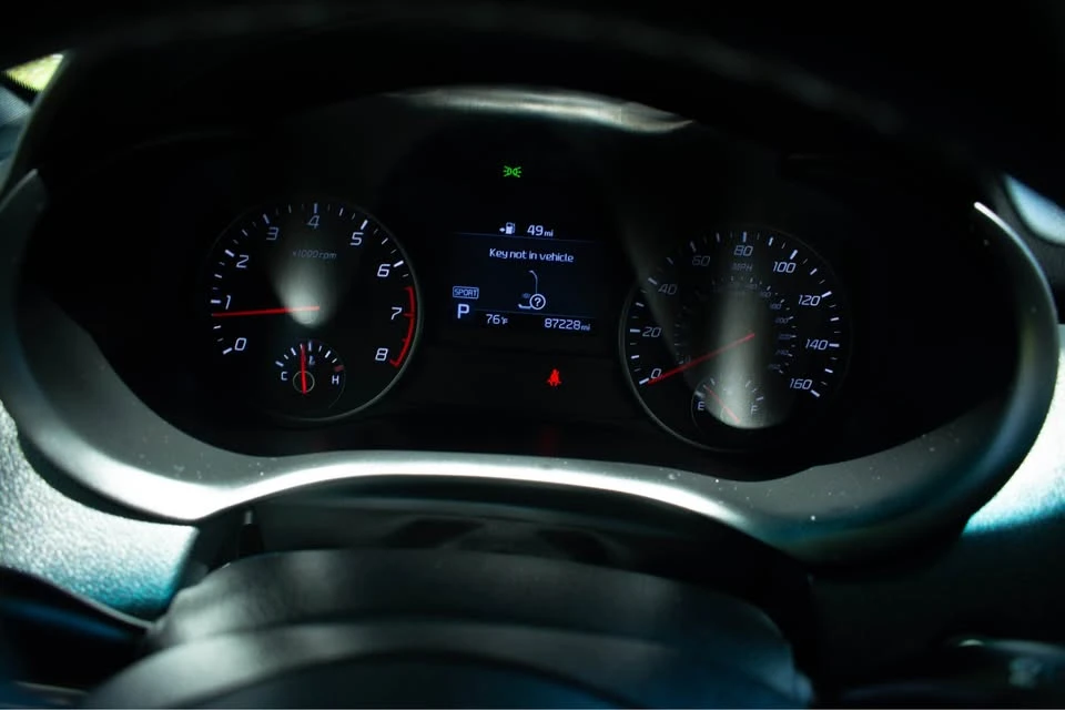 2020 Kia Stinger - Image 18 of 19