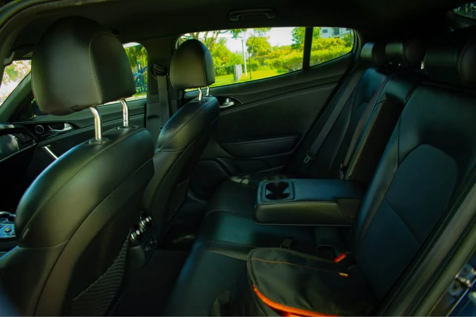 2020 Kia Stinger - Image 13 of 19
