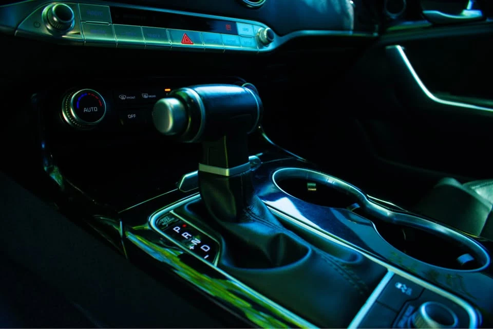 2020 Kia Stinger - Image 16 of 19