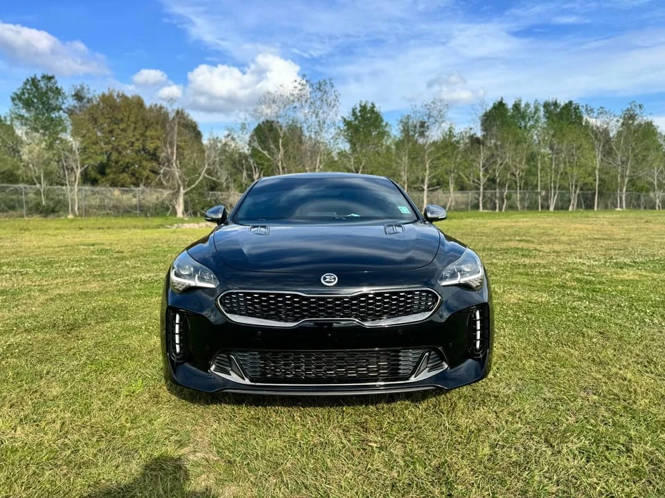 2020 Kia Stinger - Image 2 of 11