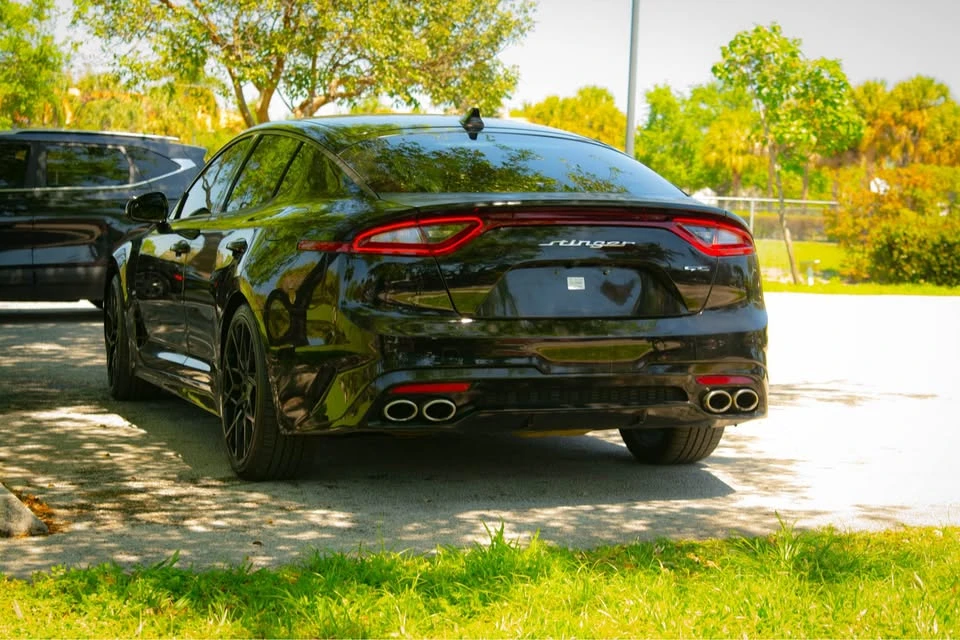 2020 Kia Stinger - Image 8 of 19