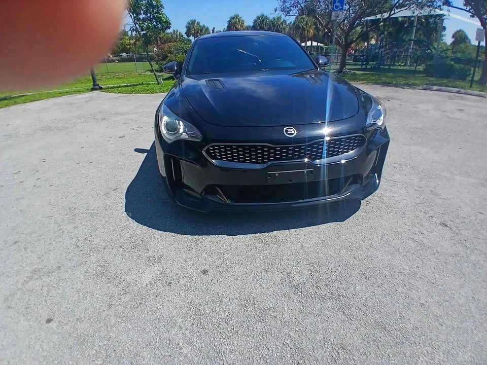 2020 Kia Stinger - Image 2 of 14