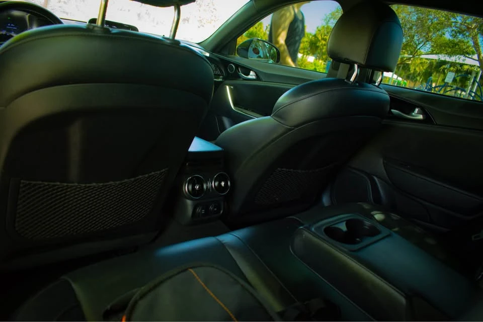 2020 Kia Stinger - Image 12 of 19