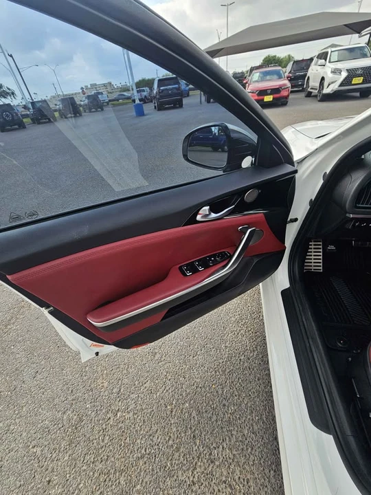 2020 Kia Stinger - Image 5 of 10