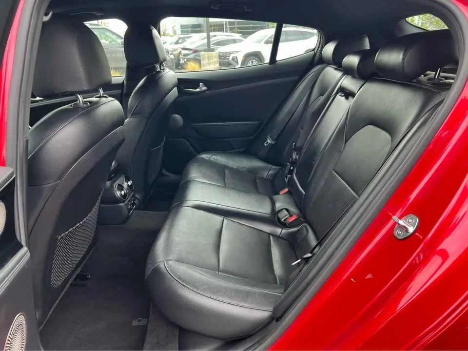 2020 Kia Stinger - Image 2 of 20