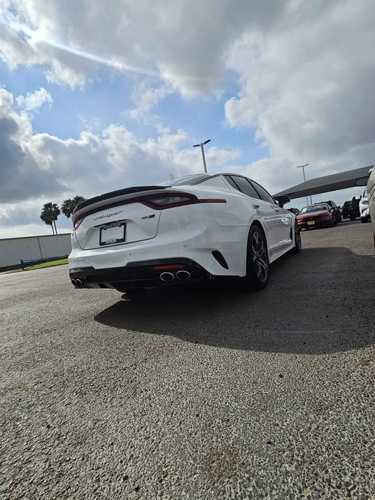 2020 Kia Stinger - Image 4 of 10